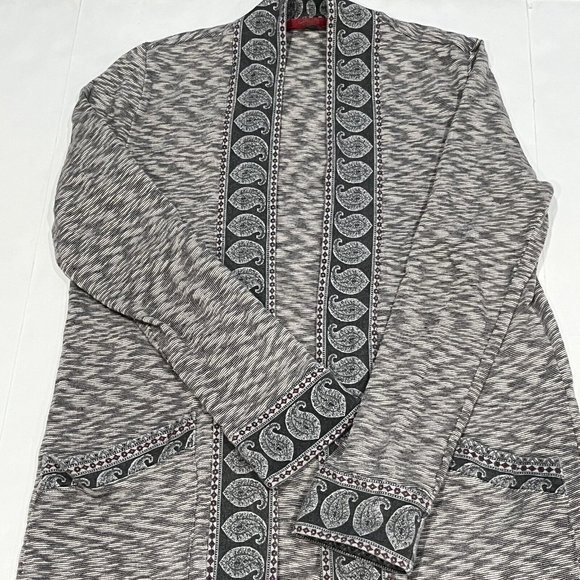 Tigerlily Australia Brand Open Knit Gray Cardigan Paisley Accents Medium Pockets - Picture 16 of 16